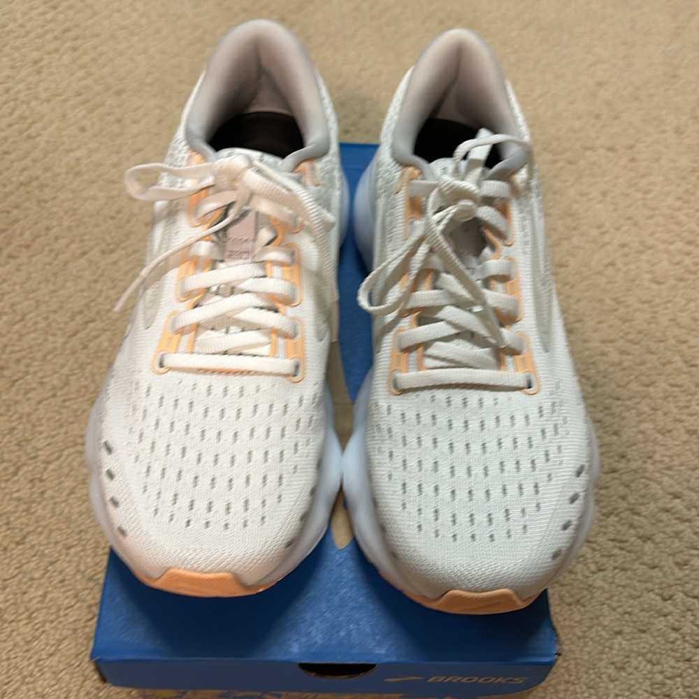 Women’s Brooks Glycerin 20 Size 7.5